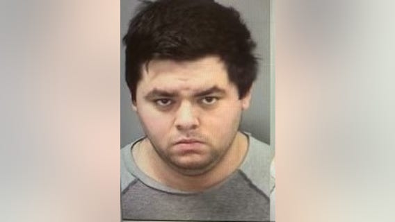 Kankakee man charged with possessing child porn: police