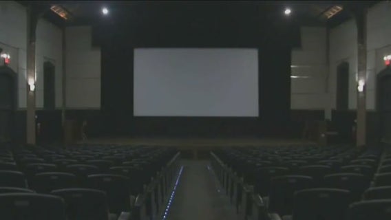 Regal Cinemas closing more theaters in Chicago area