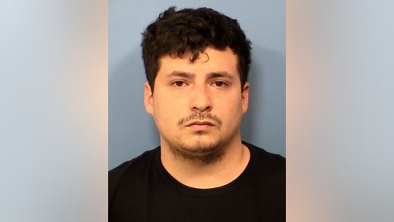 Girl hid while burglars looted her Oak Brook home: prosecutors