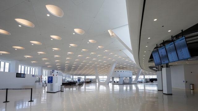 Officials celebrate completion of Terminal 5 expansion at O'Hare Airport