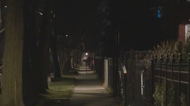 Woman in custody after 3 children found unattended in NW Side home