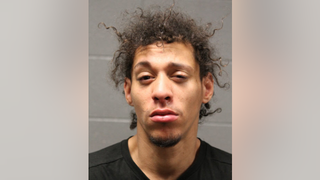 Chicago man charged with robbing 17-year-old girl in Humboldt Park