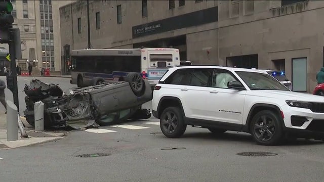 Rollover crash in downtown Chicago leaves 4 women hospitalized