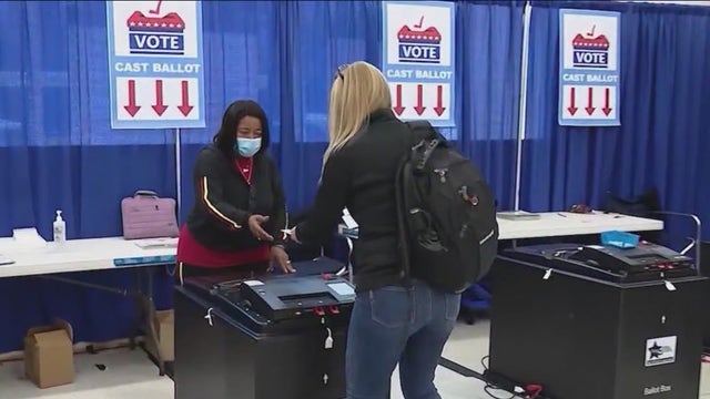 Chicago early voting underway at 2 sites downtown