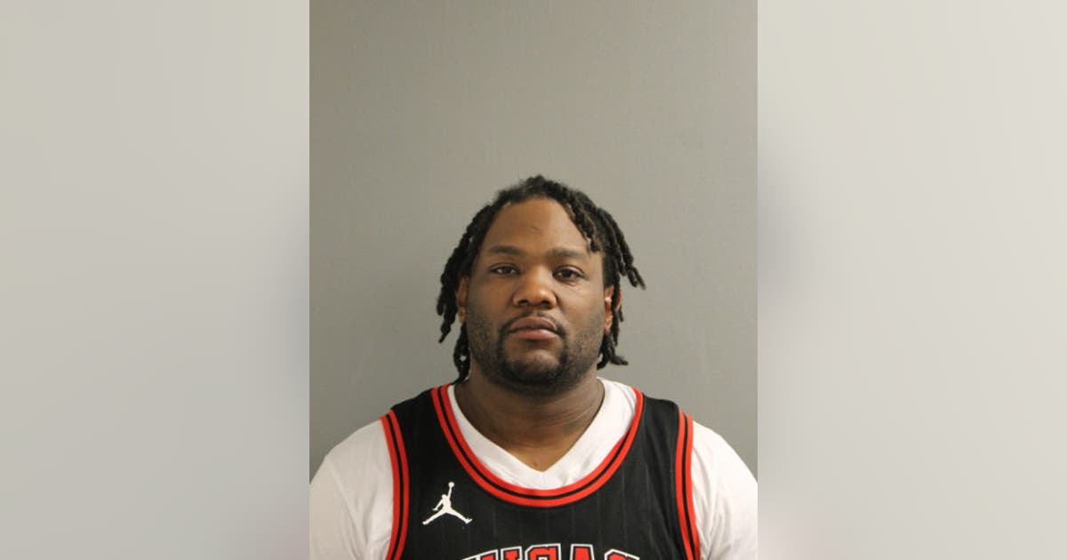 Chicago man charged with beating 2 women, shooting teen in West Side ...