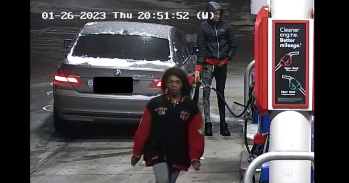 Chicago police seek Lake View armed robbery suspects | FOX 32 Chicago