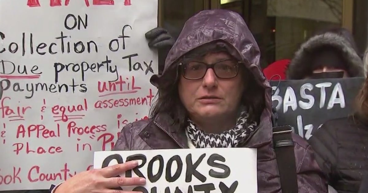 Pilsen homeowners protest over increase in property taxes | FOX 32 Chicago