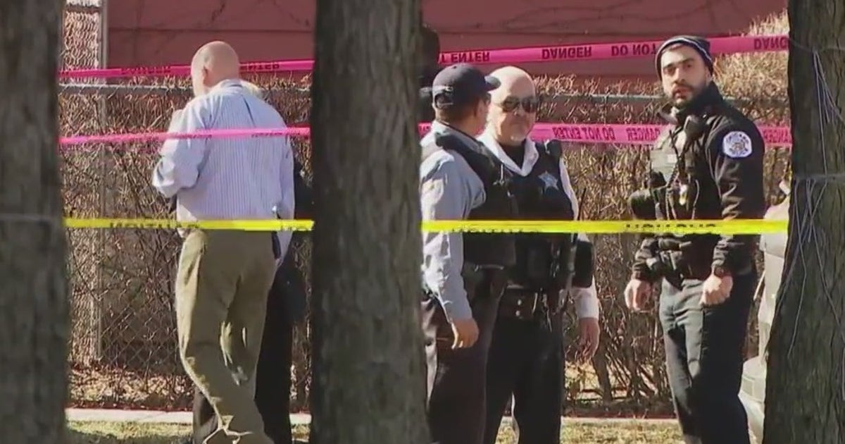 Chicago police officer involved in Little Village shooting; man ...