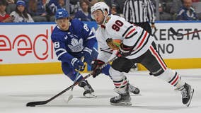 Nylander leads Maple Leafs to 5-2 win over Blackhawks