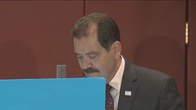 Chicago mayoral election: Garcia casts early ballot as new poll released in race for city's top office