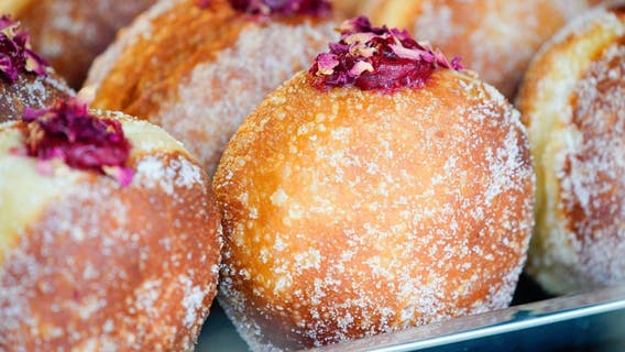 What is Paczki Day? 25 Chicago bakeries serving the Fat Tuesday treat