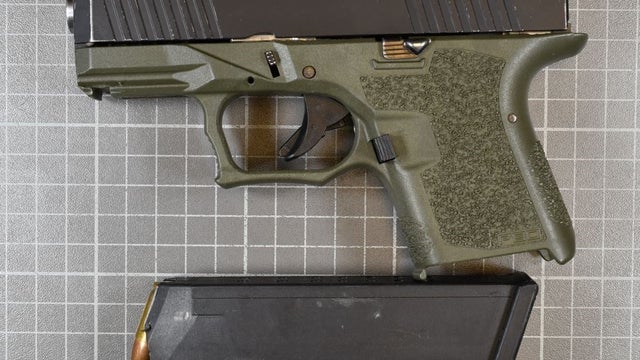 Cook County teen arrested in Evanston after fleeing from police, possessing loaded handgun