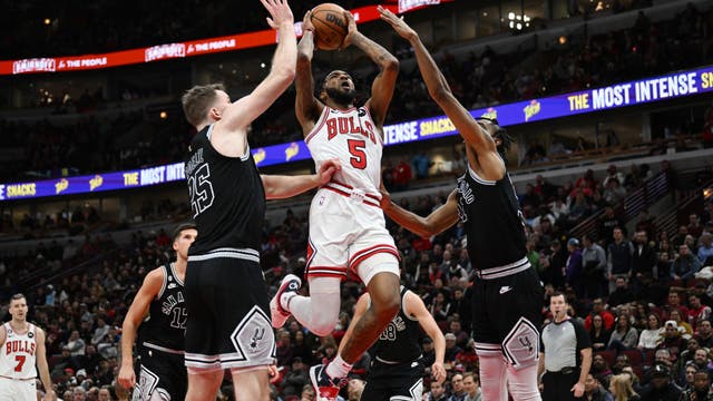 Vucevic, Drummond come up big, Bulls beat Spurs 128-104