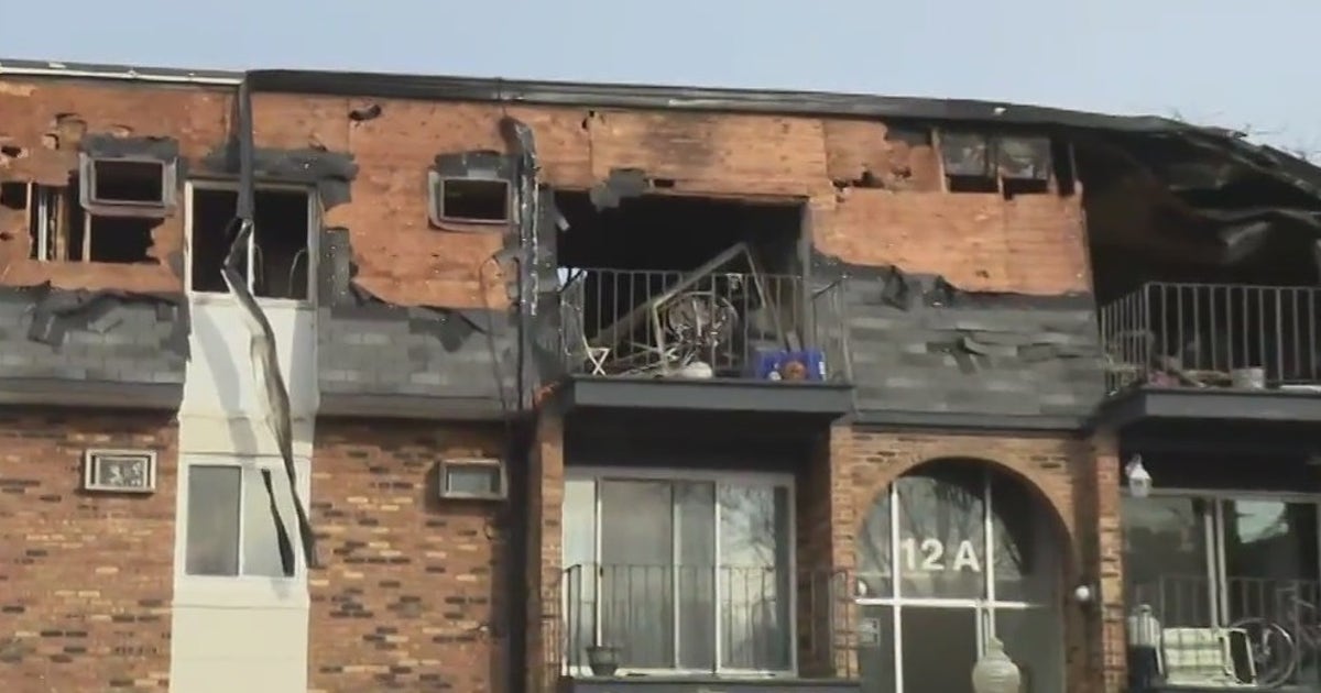 Palatine community unites after fire tears through condominium complex ...