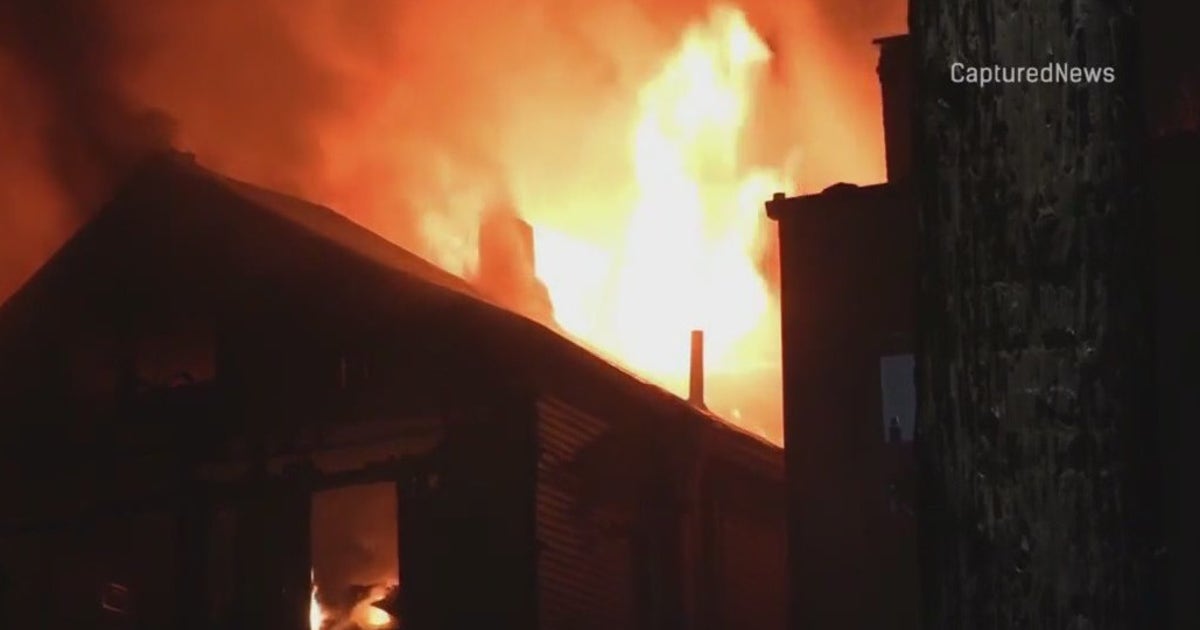 West Town building collapses after catching on fire | FOX 32 Chicago