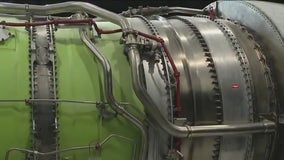 Chicago aviation students receive engine donation from American Airlines