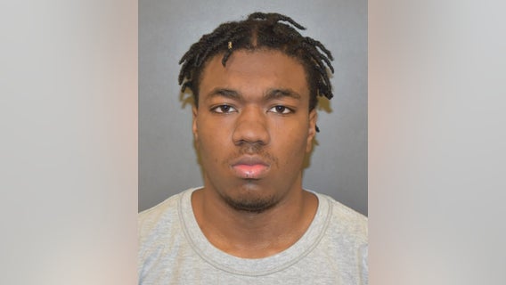 Bolingbrook teen told he's indicted on 3 murder charges