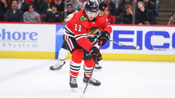 Red-hot Raddysh nets hat trick, Blackhawks top Bruins 6-3