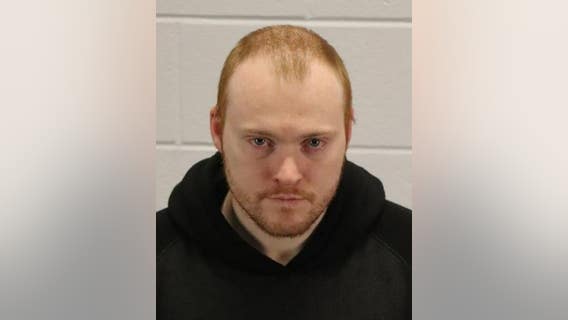 Montgomery man charged in Aurora liquor store stabbing