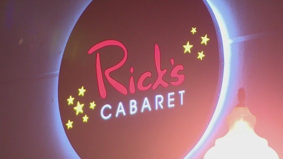 Former dancers file lawsuit against Chicago strip club claiming customers sexually abused them