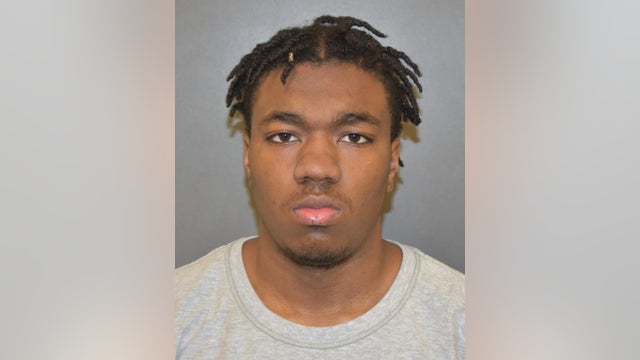 Bolingbrook teen told he's indicted on 3 murder charges
