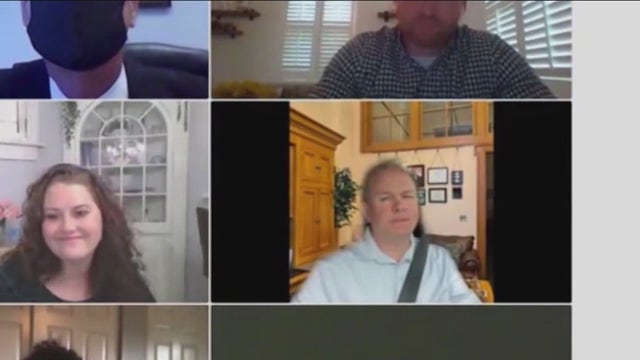 Illinois looks to ban 'Zoom' calls while driving