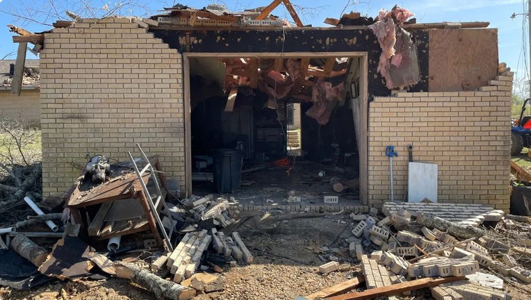 Tornado-hits-Mississippi.jpg