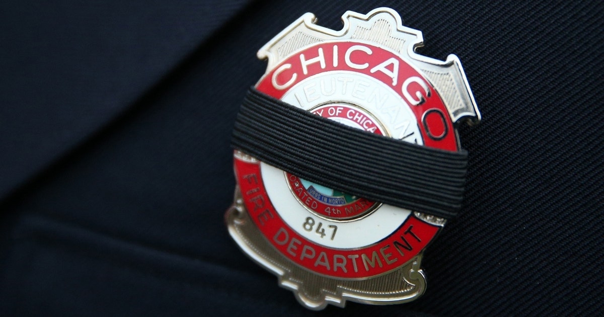 Man gets 28 years for luring Chicago firefighters into home, threatening them with knife