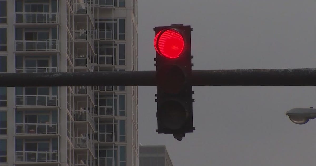 21-year-old passenger dies after car runs red light in Joliet: police