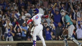 Velázquez hits grand slam as Cubs rally past Mariners 14-9