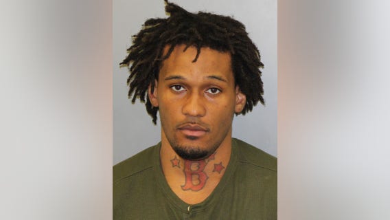 Downers Grove man stole GrubHub delivery driver's vehicle, used it to meet with probation officer: prosecutors