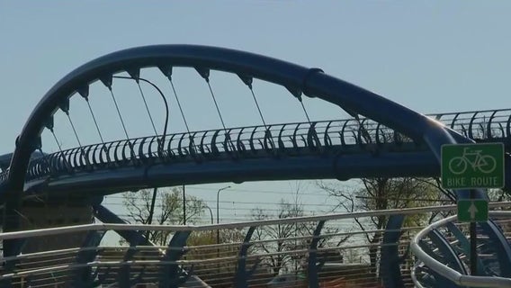 New Chicago bridge grants South Side residents access to lakefront