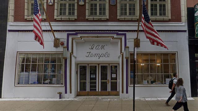 Man arrested after ransacking Loop temple: police