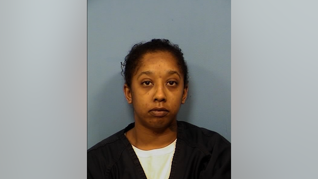 Chicago woman led police on high-speed chase, crashed vehicle on I-88: prosecutors