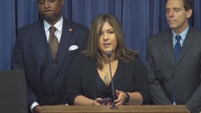 Illinois bill would grant parents extended bereavement leave after child's death