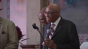 98-year-old man who still works 7 days a week honored by Chicago Mayor Brandon Johnson, Rep. Danny Davis