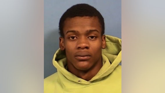 Chicago man who carjacked pregnant woman at gunpoint sentenced to 40 years