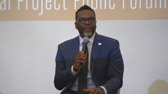 Mayor Johnson speaks at UIC social justice forum