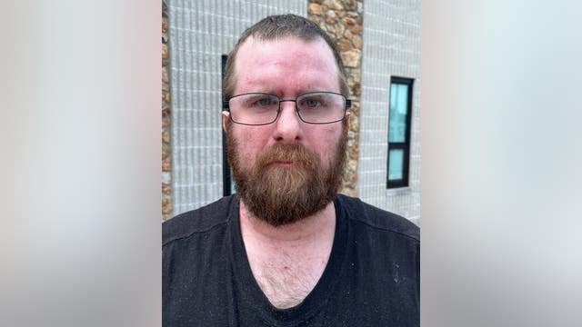 Indiana man charged with possessing child porn