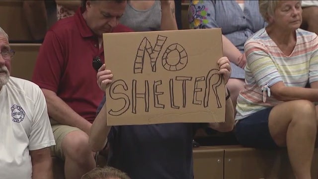 Chicago residents make voices heard on migrant housing: 'Every sucker in here is going to pay for it'