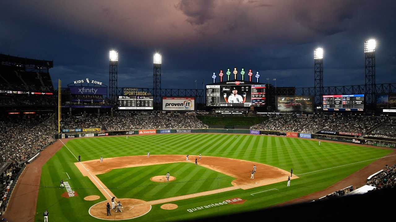 White Sox say fan who fell into the bullpen seems to be doing well
