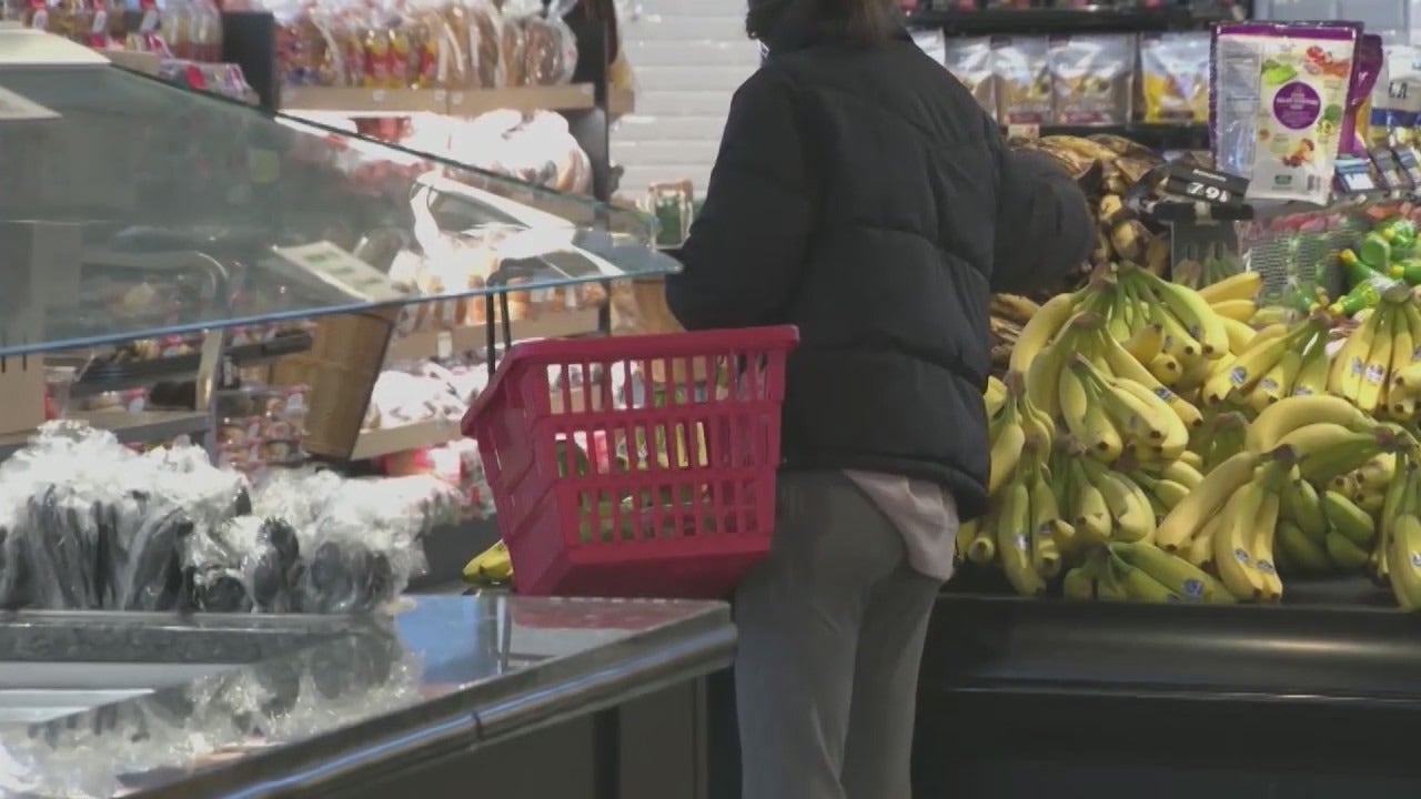 Illinois grocery tax to return: Shoppers to face increased costs next month