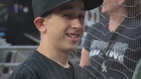 Teen battling brain cancer signs honorary Chicago White Sox contract