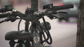 Chicago cyclists rally to advocate for protected bike lanes on North Milwaukee Avenue