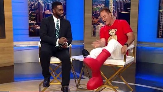 South suburban teacher uses TikTok to boost student engagement, receives millions of views