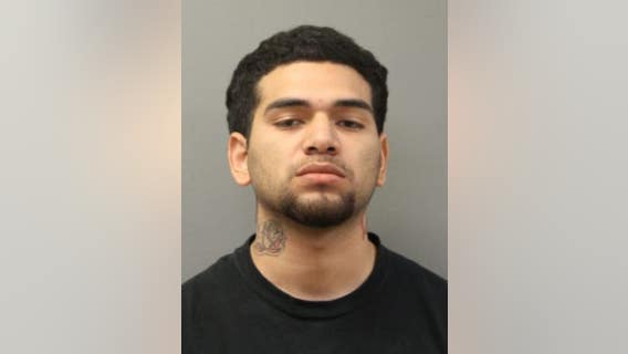 Knife-wielding man charged with attempted carjacking in North Mayfair: police