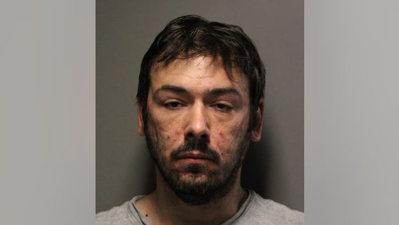 Cook County man charged with impersonating cop to allegedly prey on teenage girls