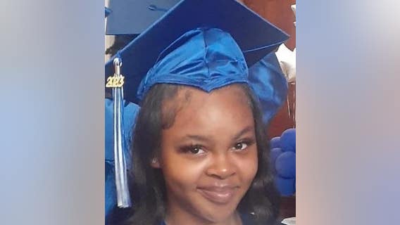 Syniah Hall-Smith: Girl, 14, reported missing from Englewood
