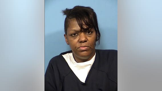 Chicago woman allegedly stole nearly $700 worth of merchandise from Macy's in Oak Brook