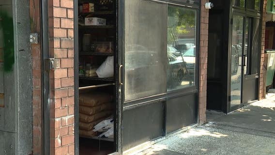 Chicago police: 5 businesses report smash-and-grabs within 1 hour on South Side